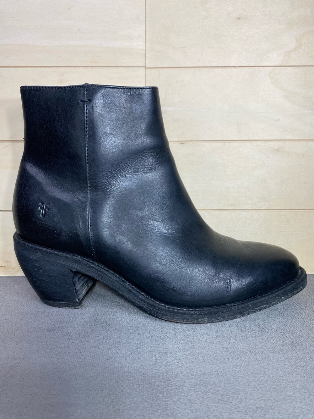 Frye Rosalia Ankle Boots Black Leather Women's Size 7.5 B Shoes Western Booties